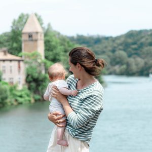 Aimée – Le tee-shirt marinière d’allaitement naturel