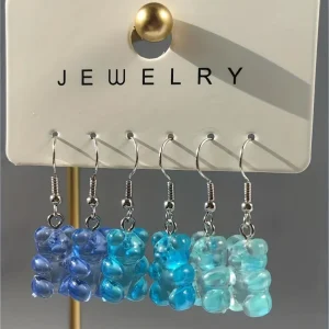 3 paires de boucles d'oreilles transparentes en résine colorée en forme d'ours