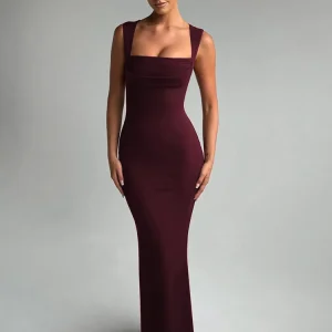 Maxi Robe Moulante Sans Manches à Col Carré